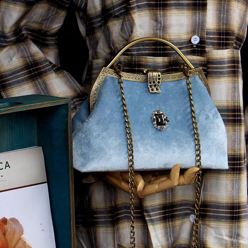 Sac à Main Vintage Bleu Ciel Élégant 💎
