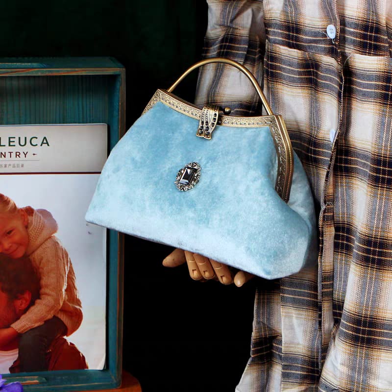 Sac à Main Vintage Bleu Ciel Élégant 💎