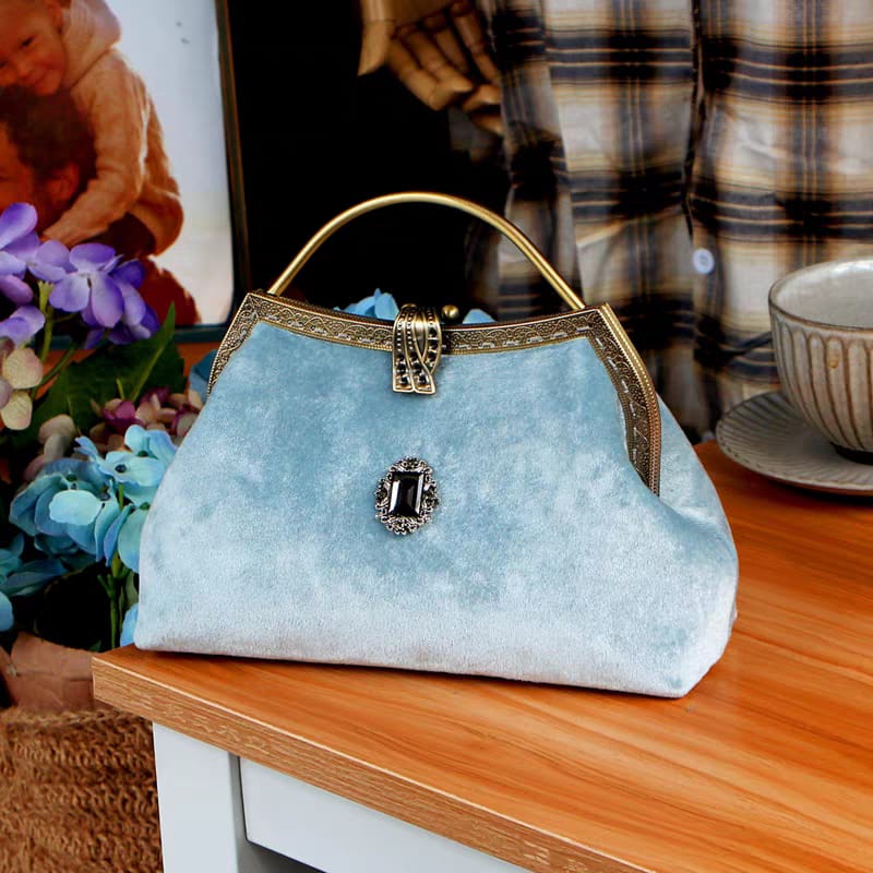 Sac à Main Vintage Bleu Ciel Élégant 💎